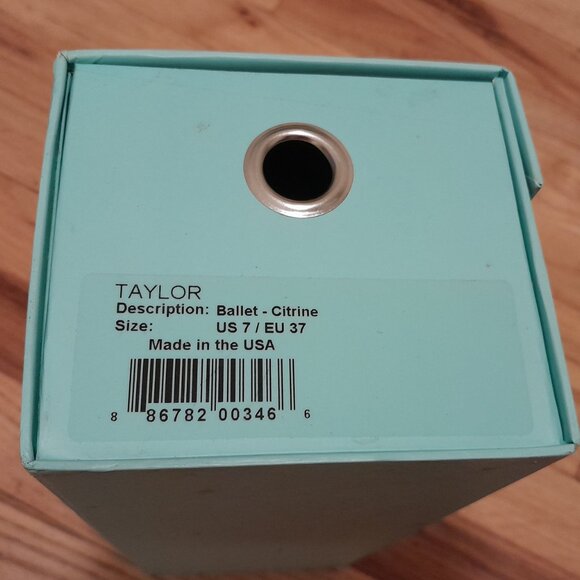 Sparkly Oka B Ballet Flats: NEW! - Picture 8 of 9